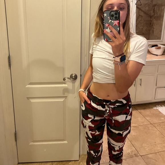 Red camo pants/joggers - Picture 1 of 5